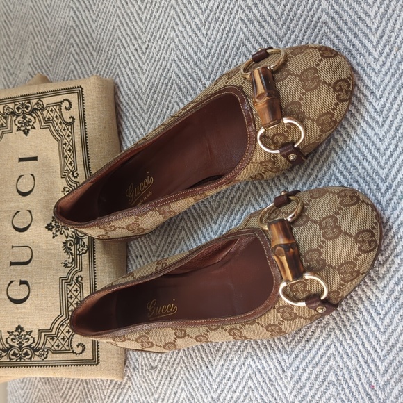 Gucci Brown Monogram Flats with Bamboo Detail - Picture 1 of 14